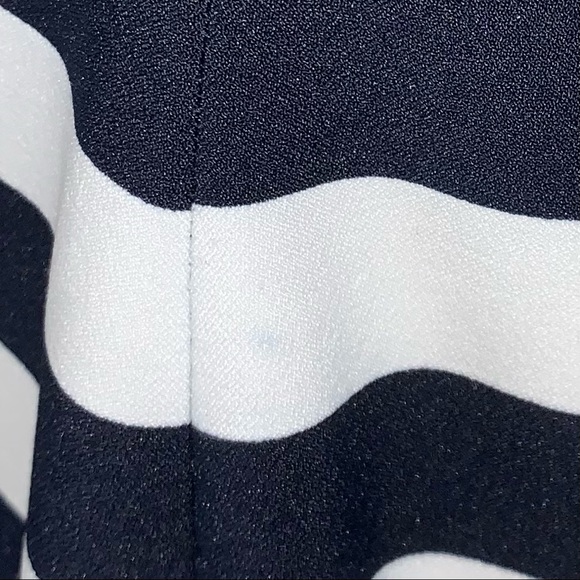 ⚠️Lauren by Ralph Lauren sleeveless color block striped dress. - Picture 10 of 13